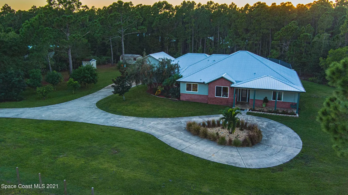 Photo of 4570 Alix Lane