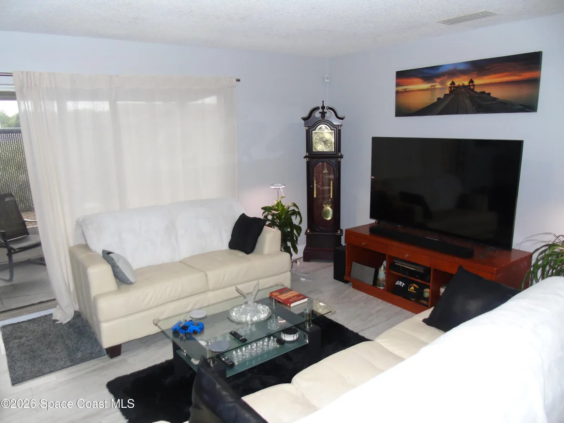Photo of 1708 Golfview Drive