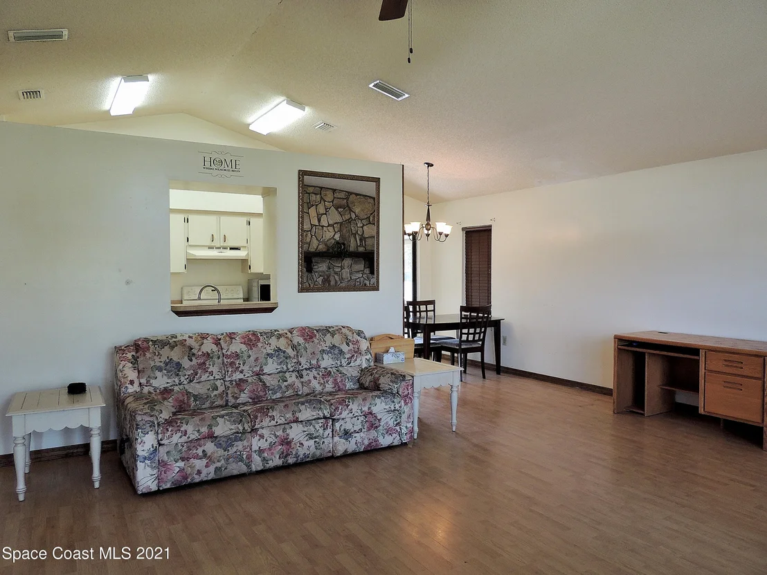 Photo of 6105 Wilderness Avenue