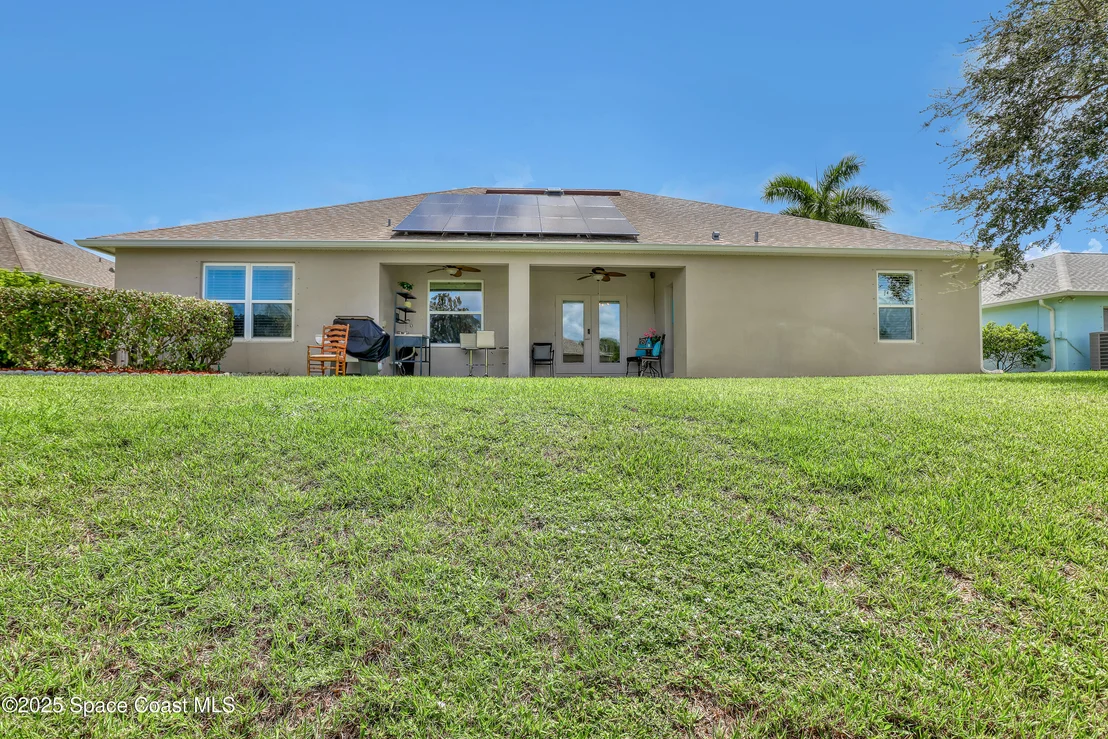 Photo of 1121 Morgan Circle NE