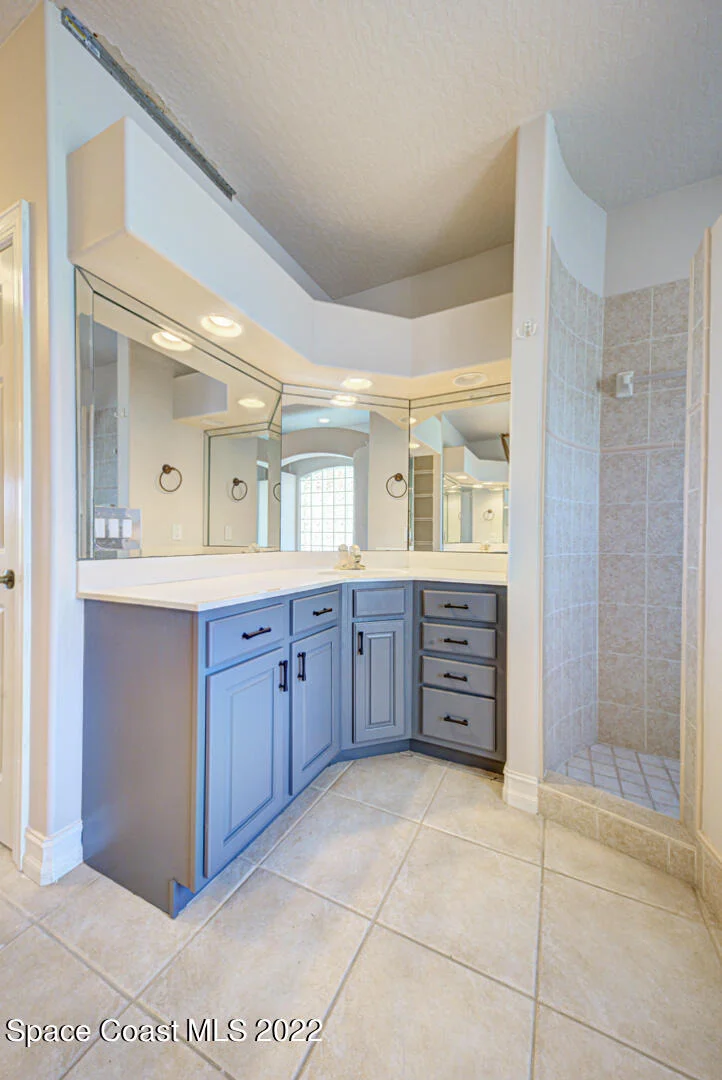 Photo of 334 Island Drive