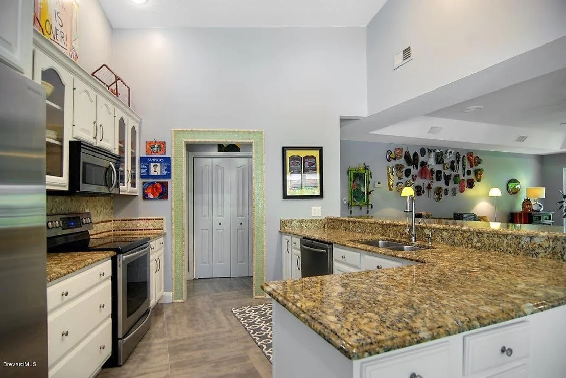 Photo of 574 Hummingbird Drive