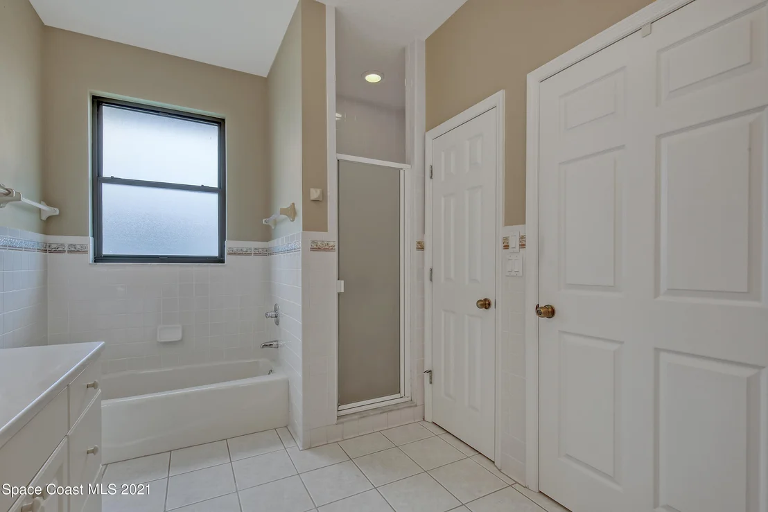 Photo of 457 Cardinal Drive