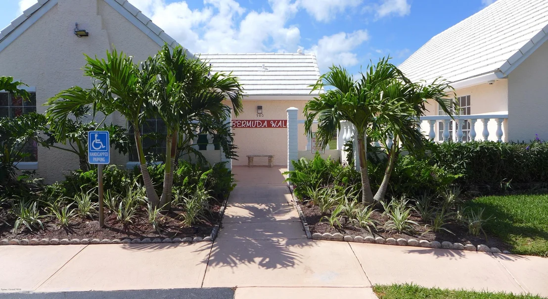 Photo of 805 Bracken NE