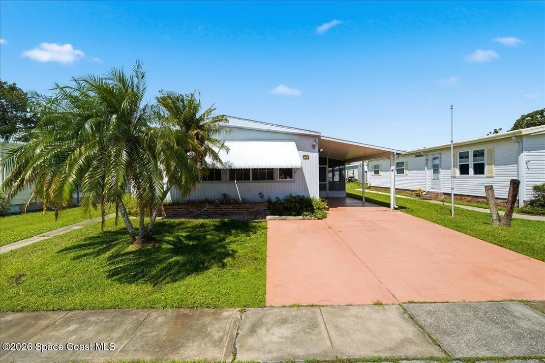 Photo of 1818 Coco Plum Street NE