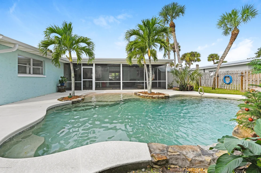 Photo of 205 Rose Drive