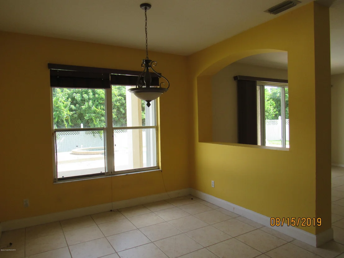 Photo of 4175 Ventana Boulevard