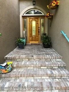 Photo of 5920 Riverside Drive