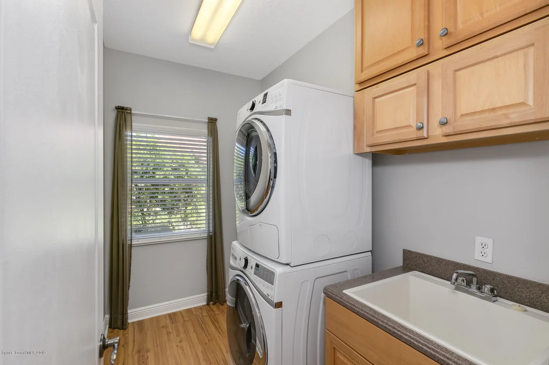 Photo of 1245 Starling Way