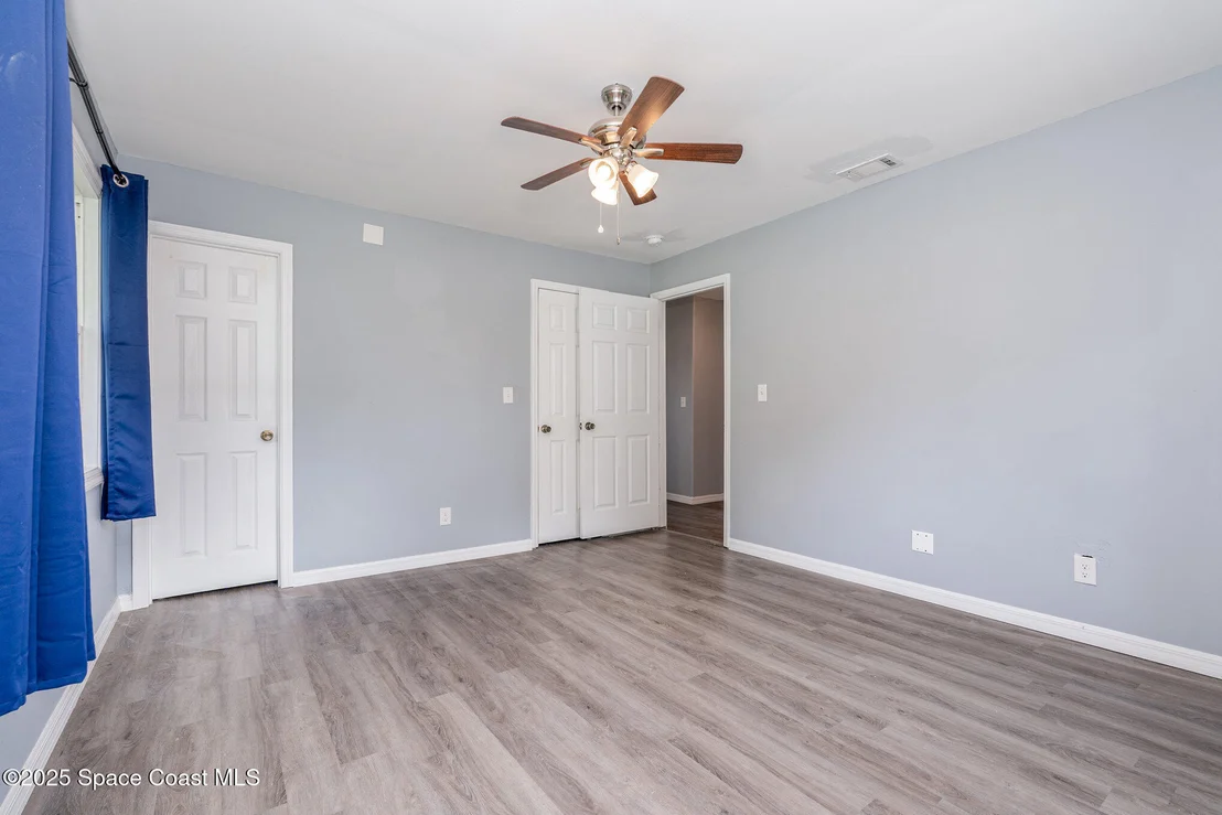 Photo of 190 Stephenson Drive NE