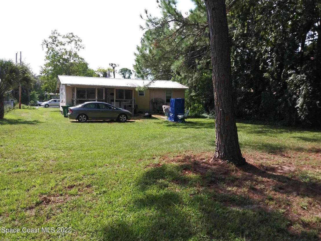 Photo of 312 Pine Avenue