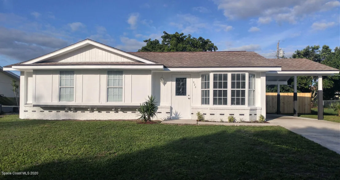 Photo of 926 Burn Drive NE