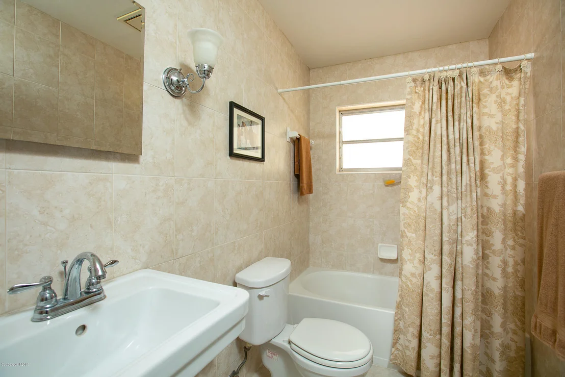 Photo of 702 Banyan Road