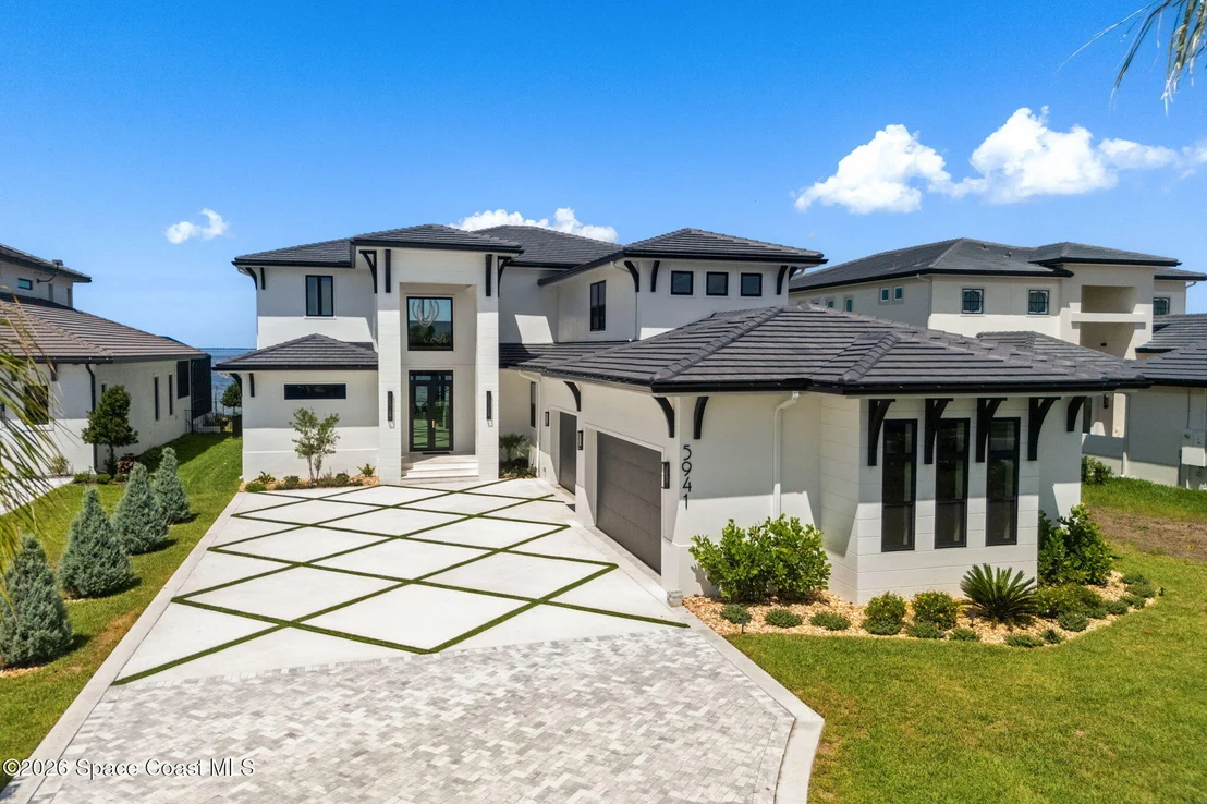 Photo of 5941 Constellation Drive