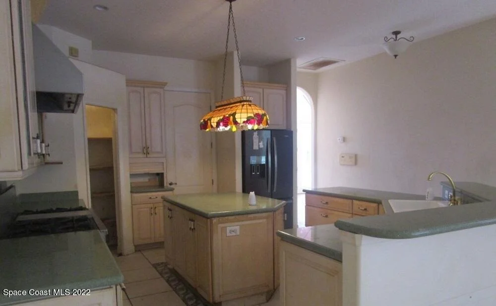 Photo of 654 Cavern Terrace
