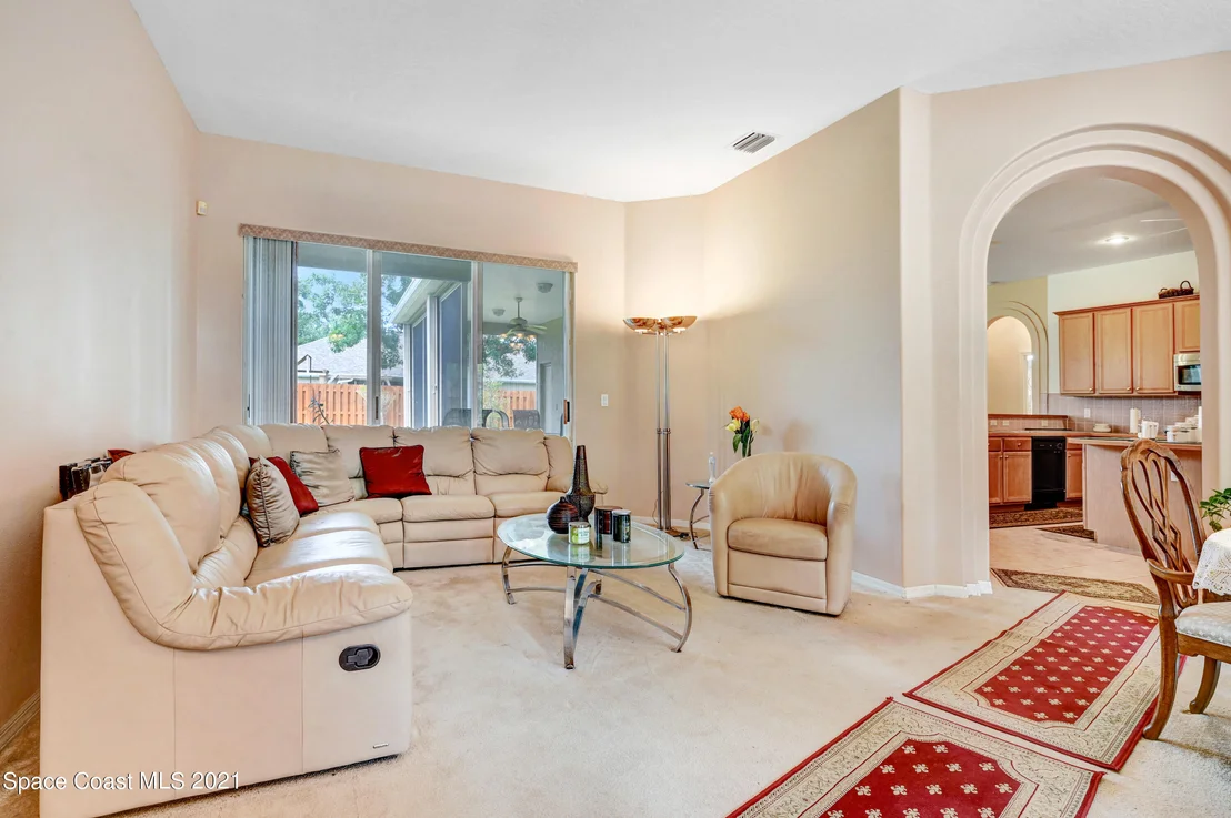 Photo of 5941 Newbury Circle