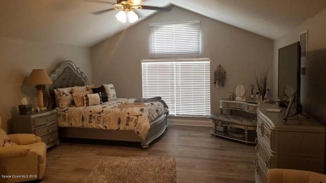 Photo of 835 Laurel Drive