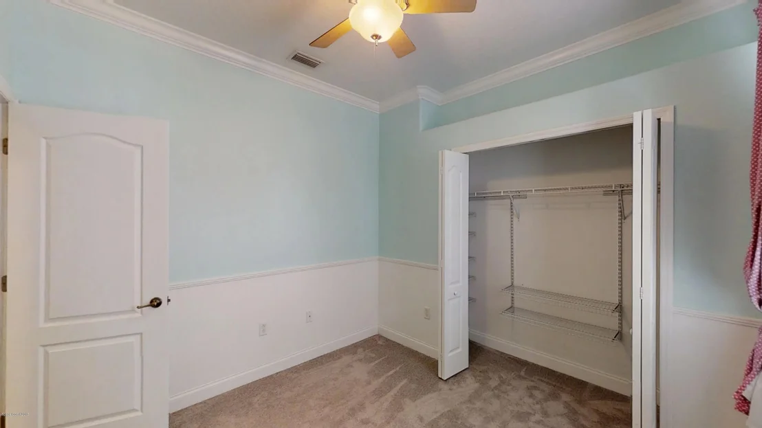 Photo of 662 Waterside Circle