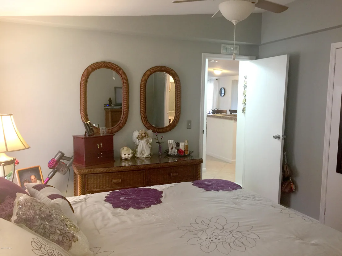 Photo of 2448 Coconut Palm Drive NE