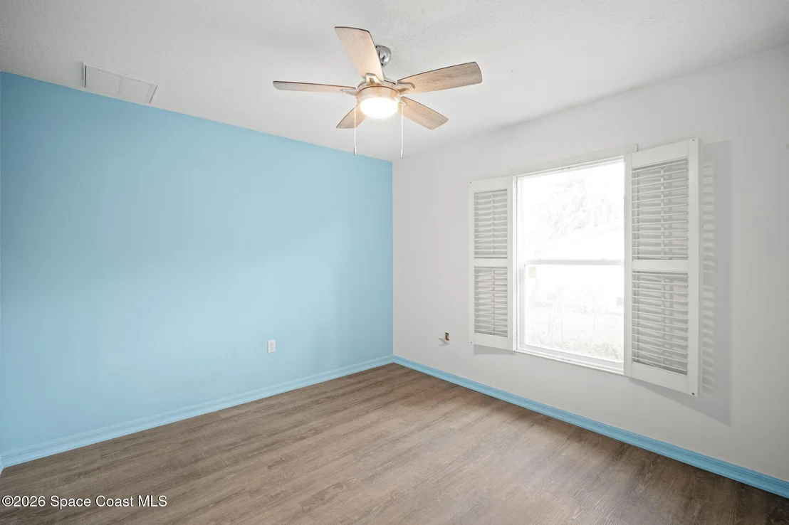 Photo of 425 La Veta Drive
