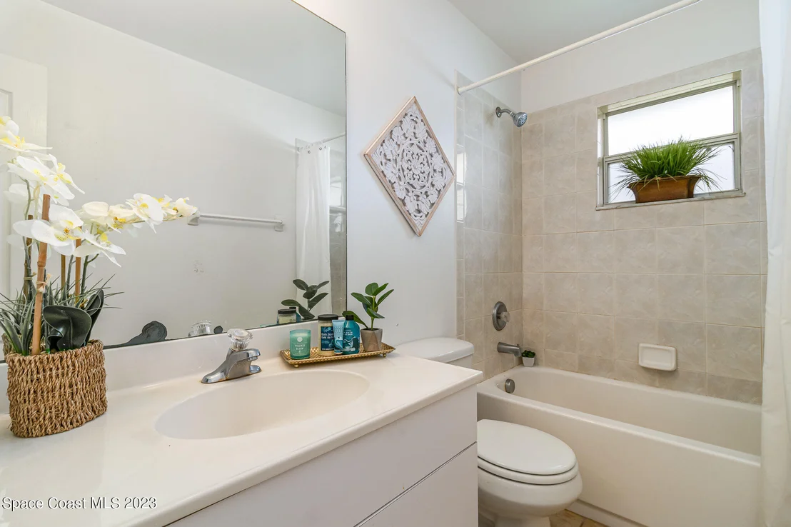 Photo of 3233 Trainfo Avenue