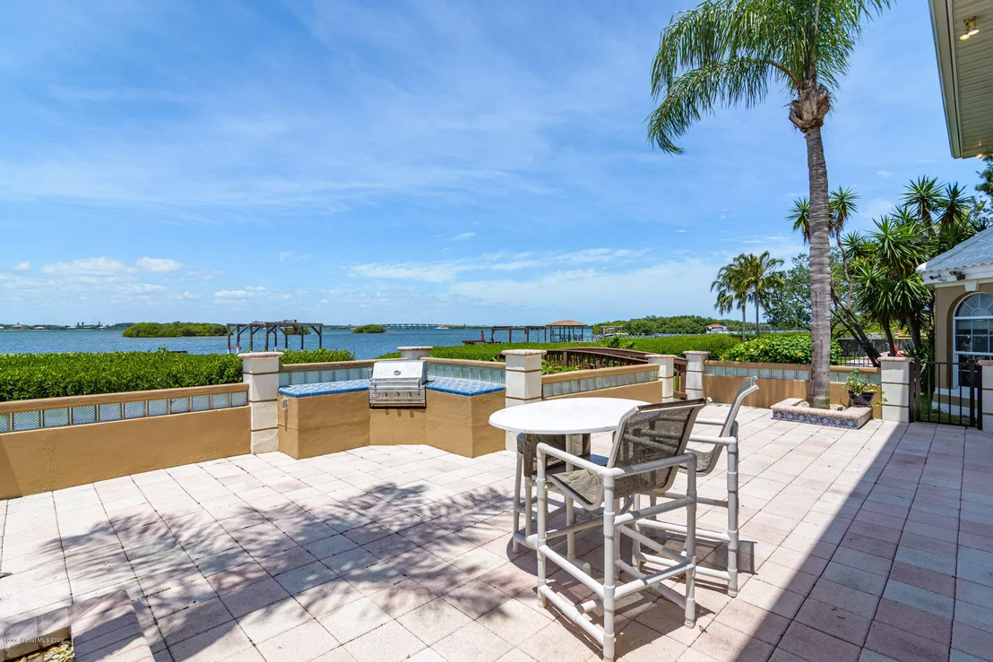 Photo of 454 Lanternback Island Drive