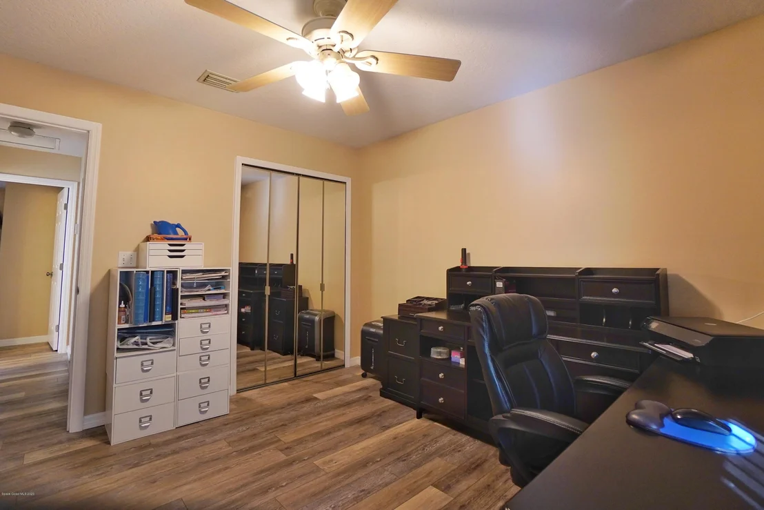 Photo of 440 N Burnett Road