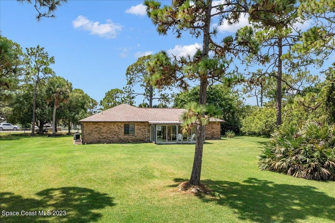 Photo of 2100 Atz Road