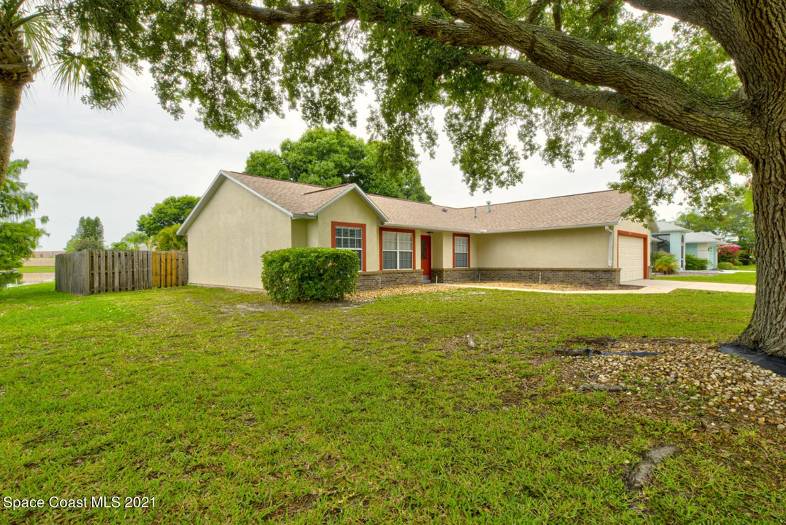 Photo of 1870 Crane Creek Boulevard