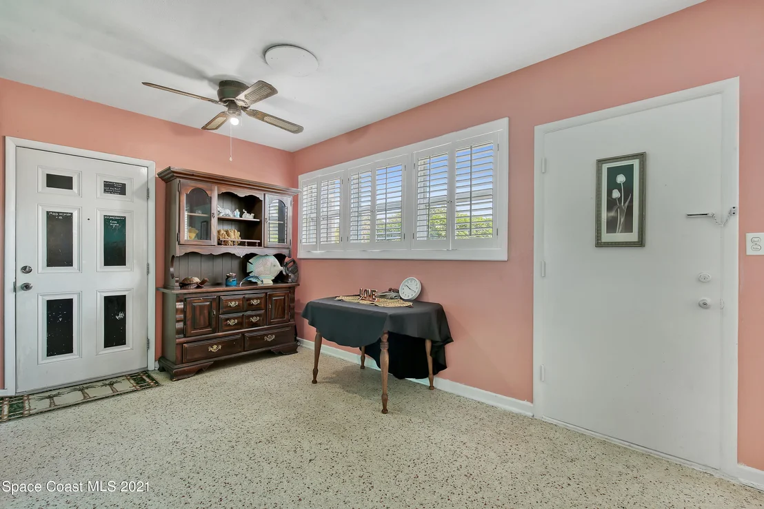 Photo of 711 Espanola Way