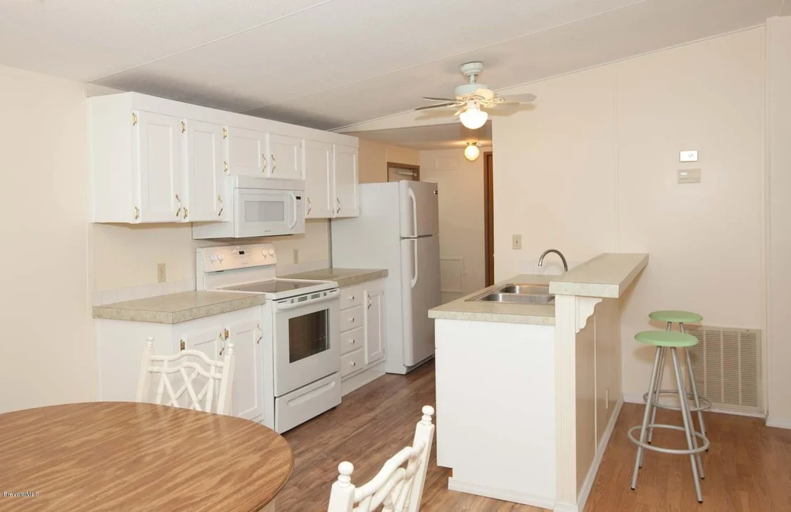 Photo of 635 Royal Tern Drive
