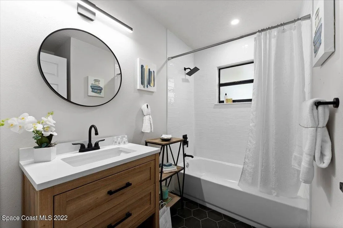 Photo of 6085 Balboa Street