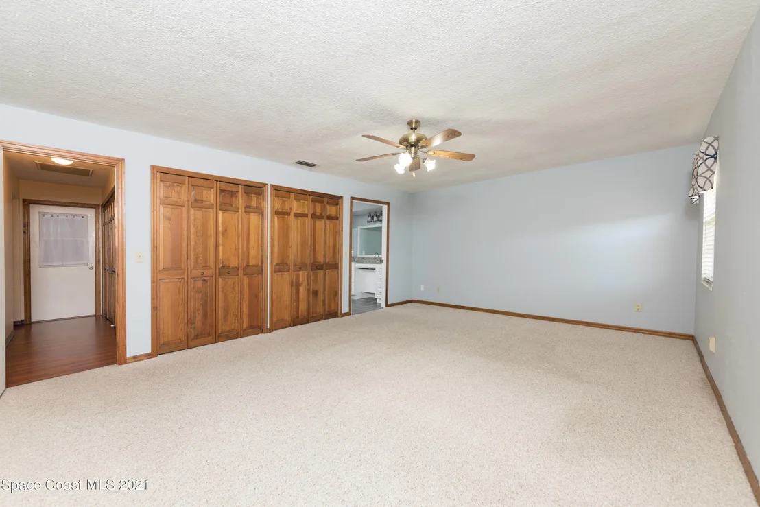 Photo of 1855 Raymond Drive