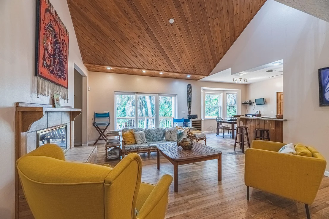 Photo of 104 Seagrape Road