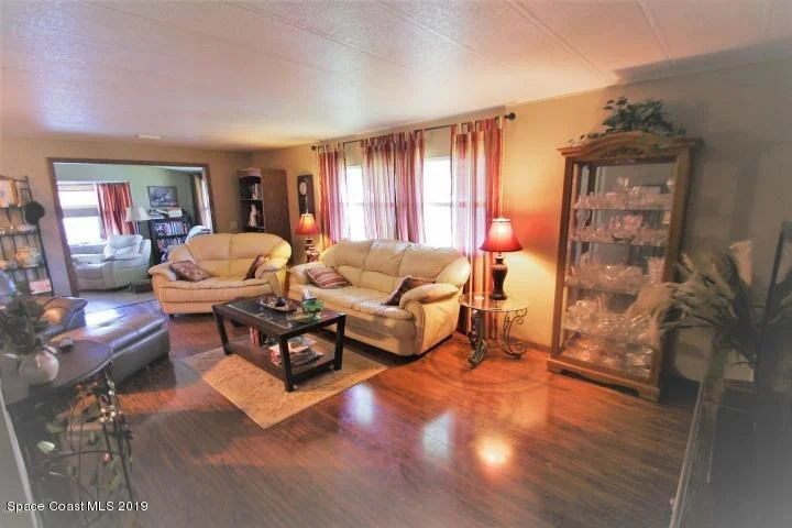 Photo of 521 Marnie Circle