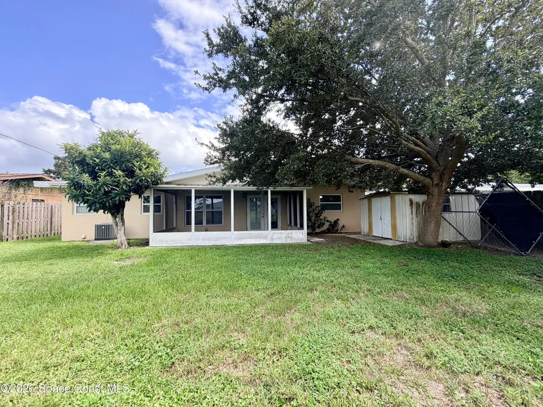 Photo of 550 Comanche Avenue