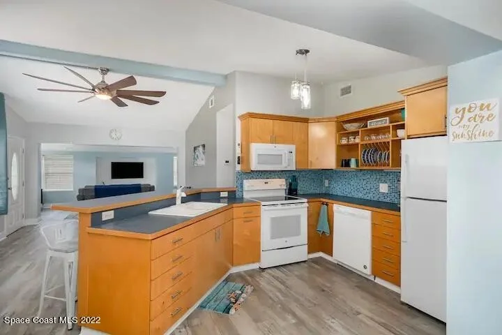 Photo of 351 Avenida Central