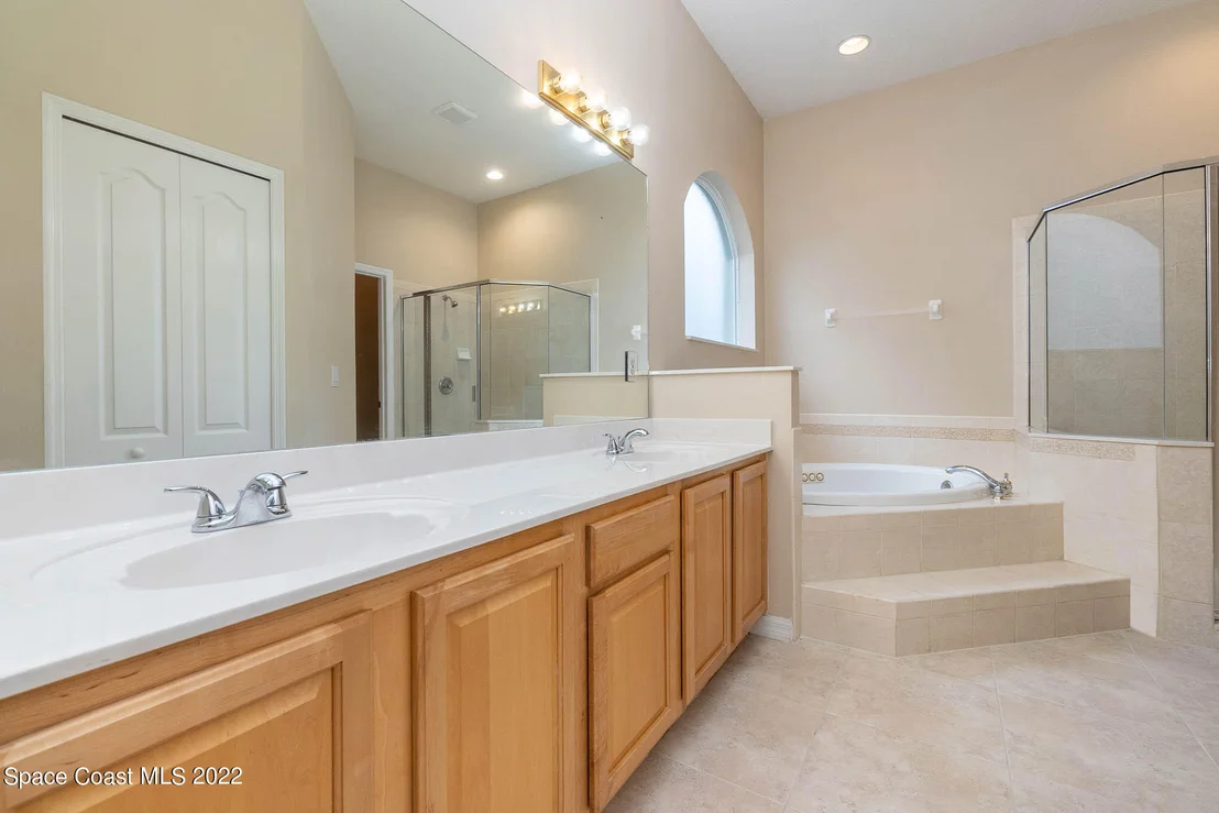 Photo of 1561 Whitman Drive