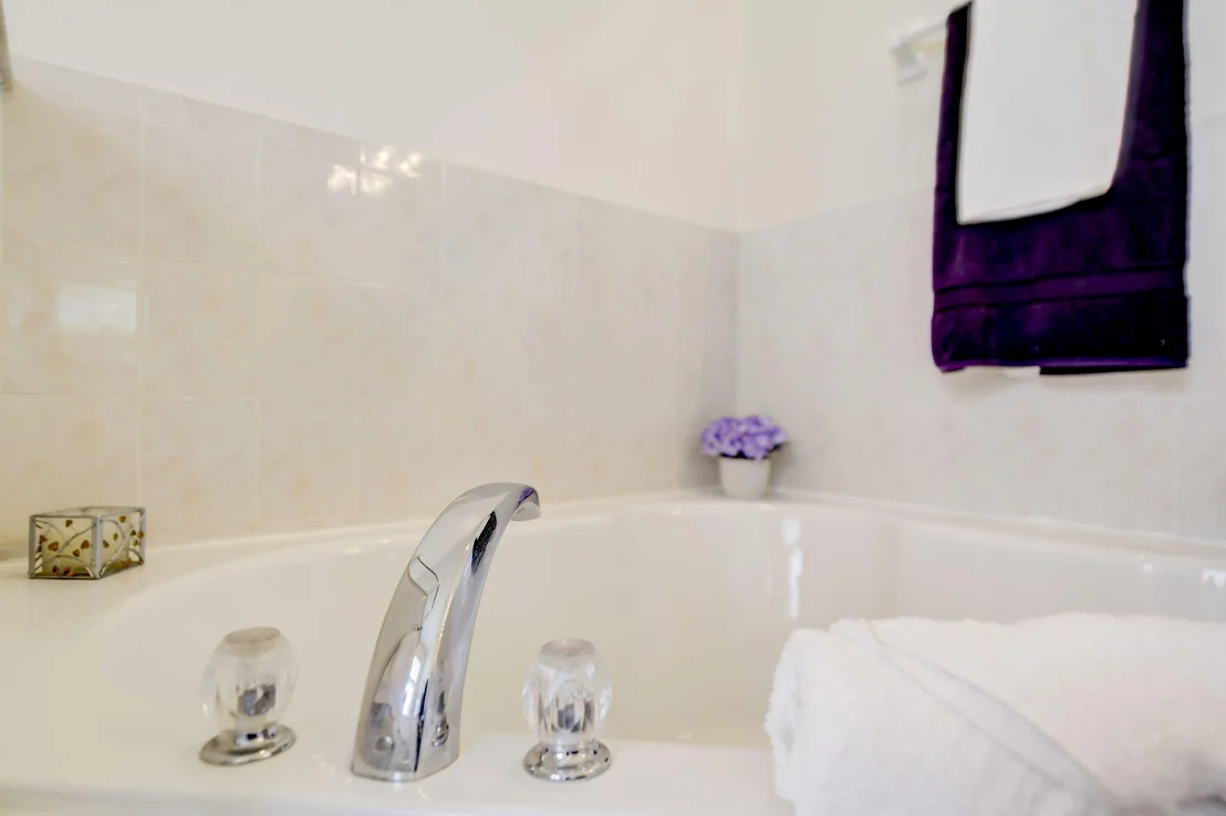 Photo of 4621 Portage Trail