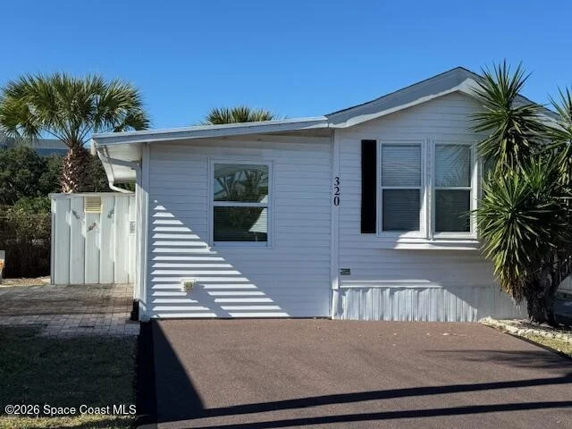 Photo of 320 Akron Way