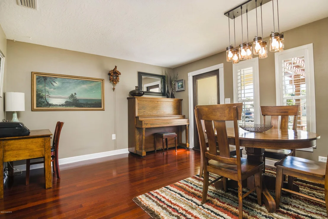 Photo of 2121 Sunset Avenue