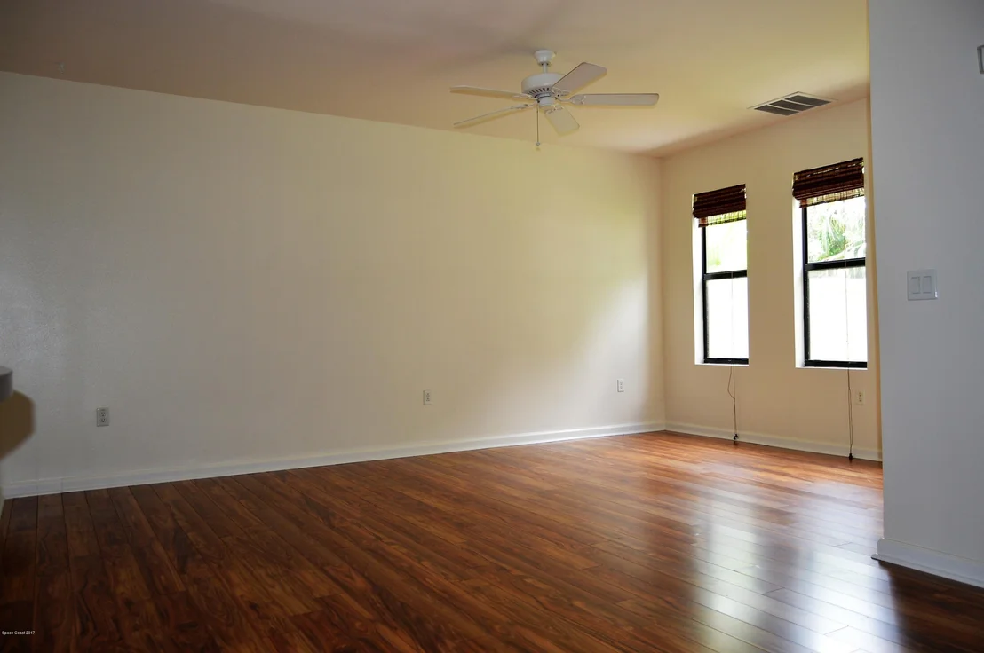 Photo of Unit 102 at 1375 Lara Circle