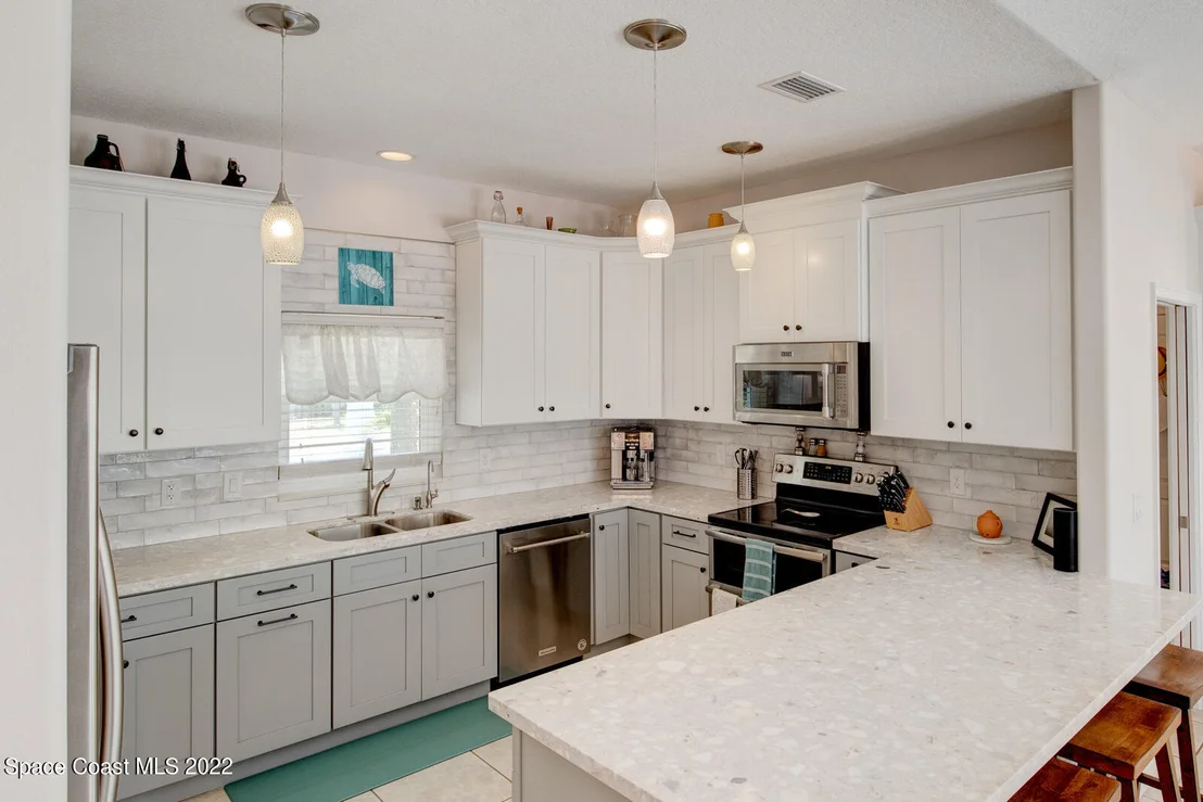 Photo of 270 Rita Boulevard