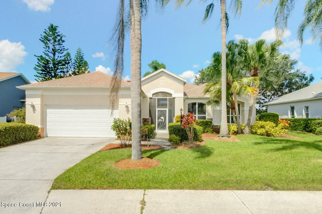 Photo of 952 Somerset Lane