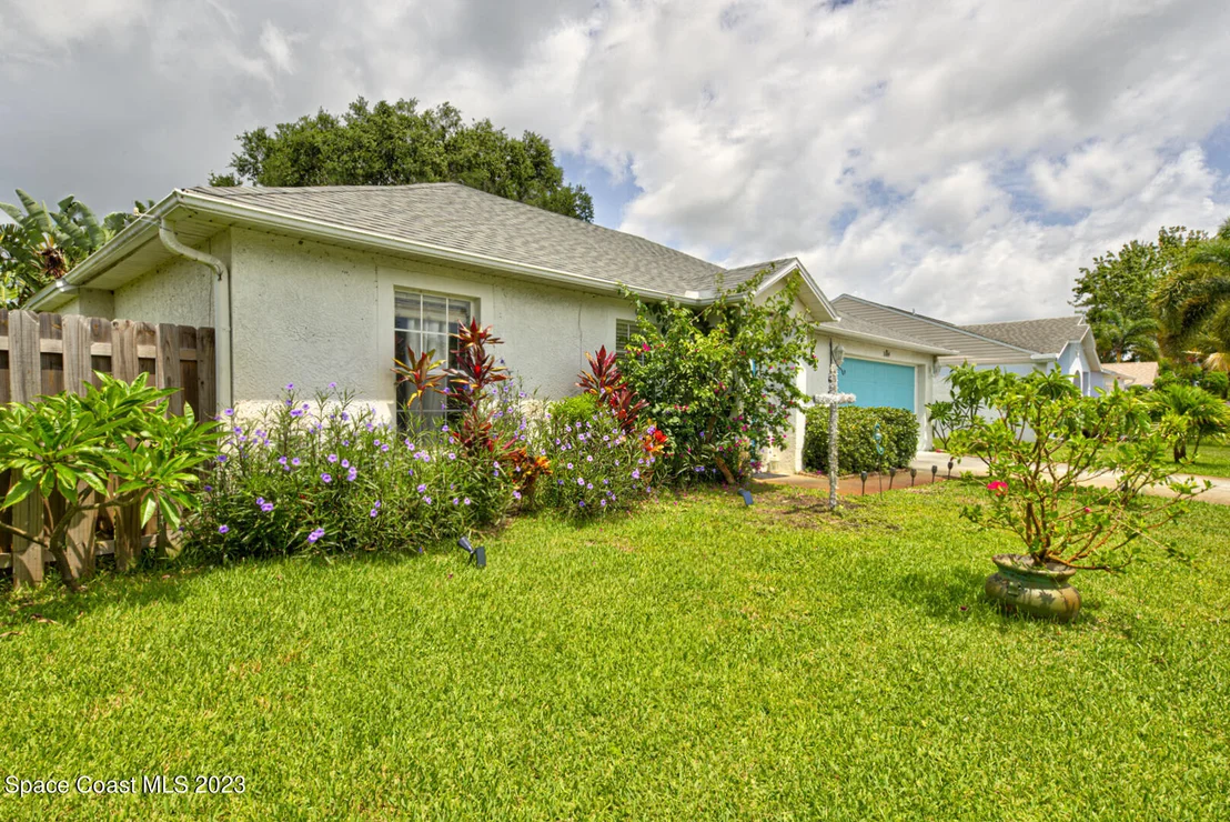 Photo of 3384 Meadowridge Drive