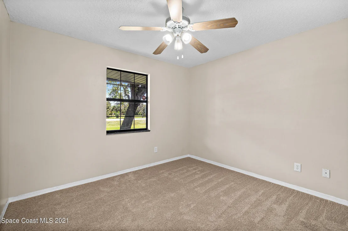 Photo of 4390 Alan Shepard Avenue
