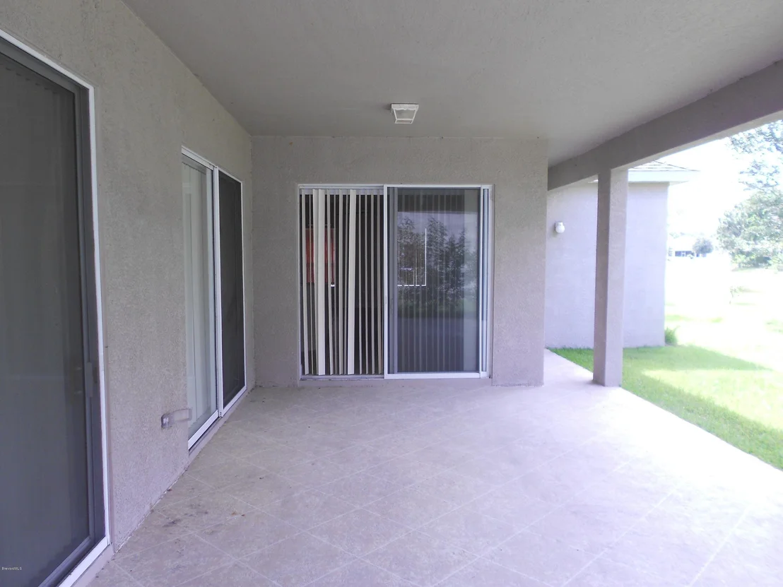 Photo of 162 SE Brandy Creek