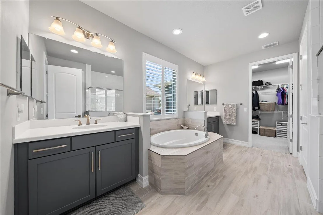 Photo of 8070 Lucent Court