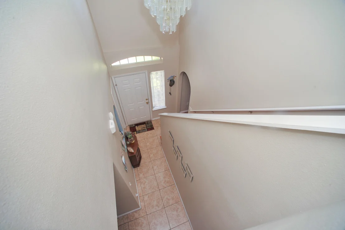 Photo of 1265 White Oak Circle