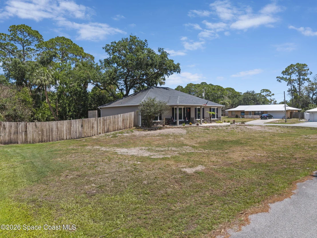 Photo of 6435 Wien Lane